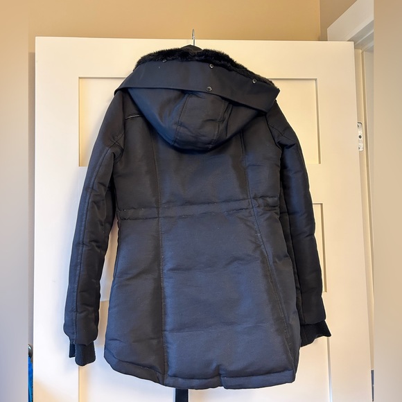 Truly cozy coat- - Picture 6 of 6